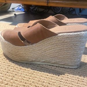 Polka shoes platform sandals